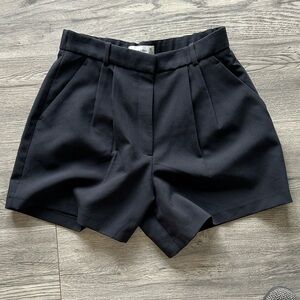 Abercrombie & Fitch Black High Waist Pleated Women's Shorts